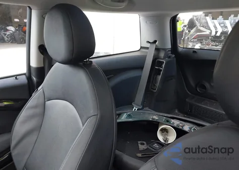 2009 Mini Cooper S from USA, damaged, VIN WMWMF73539TW86480